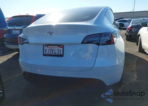2023 Tesla Model Y Awd/Long Range Dual Motor All-Wheel Drive из США, поврежденный, VIN 7SAYGAEE5PF886680